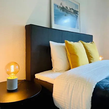-the Urbanist- Lakeview Free Parking 2bd Fast Wifi Apartment Oberhofen