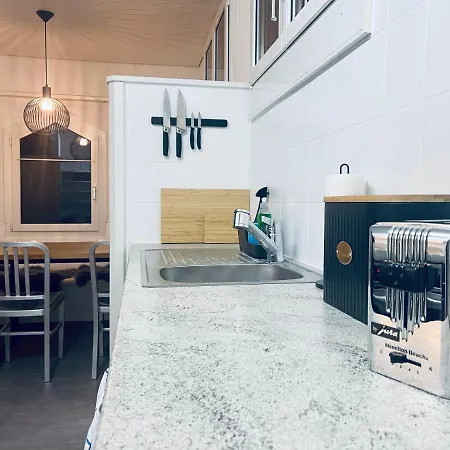 Apartment -the Urbanist- Lakeview Free Parking 2bd Fast Wifi